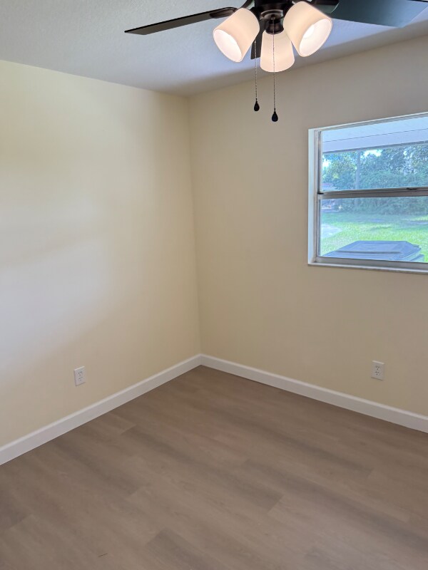 Building Photo - 4127 Grove Pl