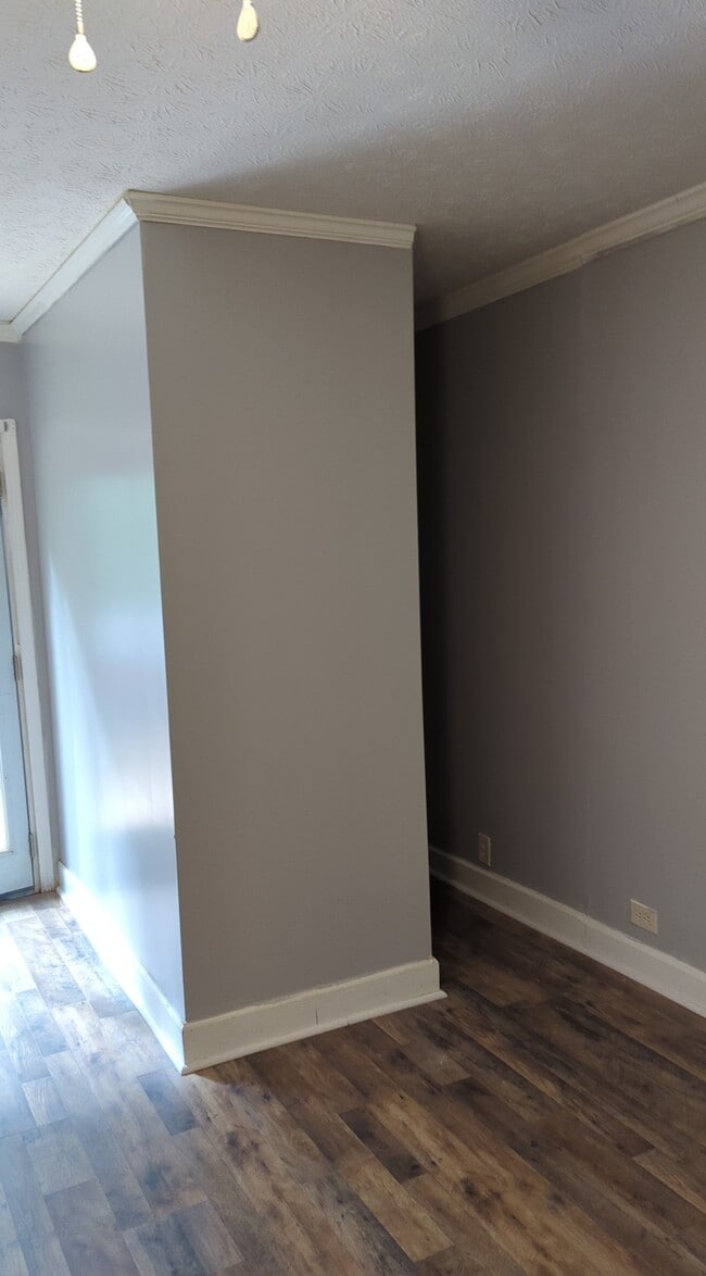 Outside of Master Closet - 2226 shady grove road