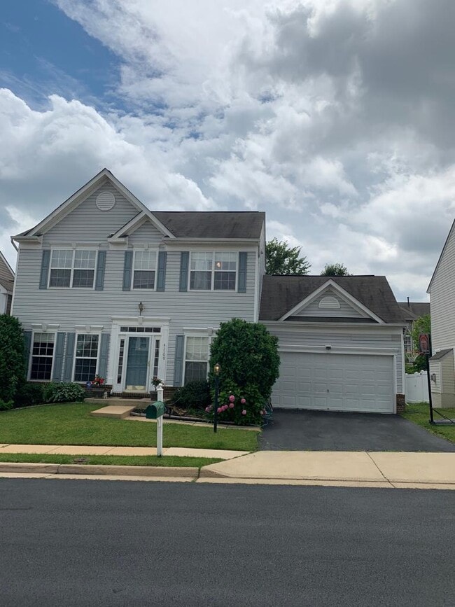 FrontView - 43309 Ardmore St