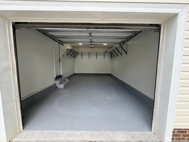 Building Photo - 4308 Shadowmoss Ct