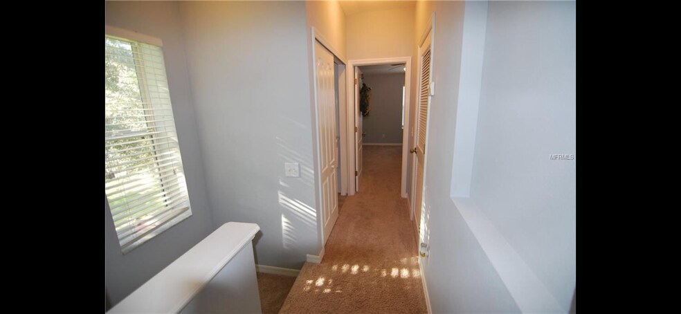 Building Photo - 5826 Fishhawk Ridge Dr