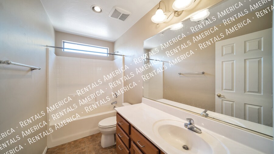 Building Photo - 15352 S Camino Agua Azul