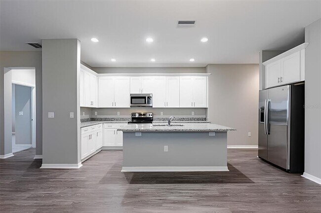 Building Photo - 3383 Cup Dr