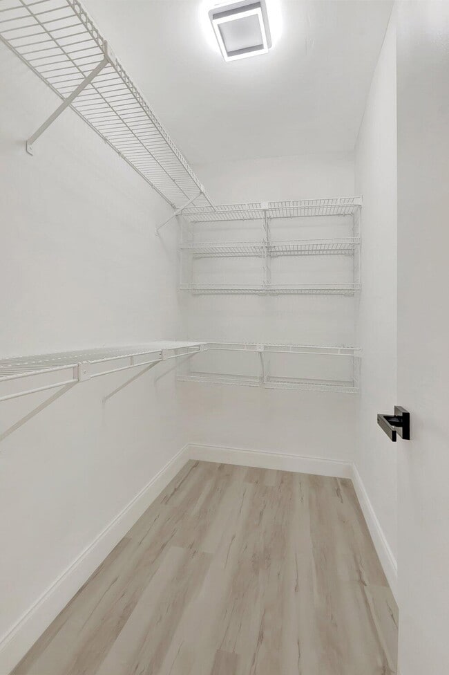 Building Photo - 9258 Ketay Cir