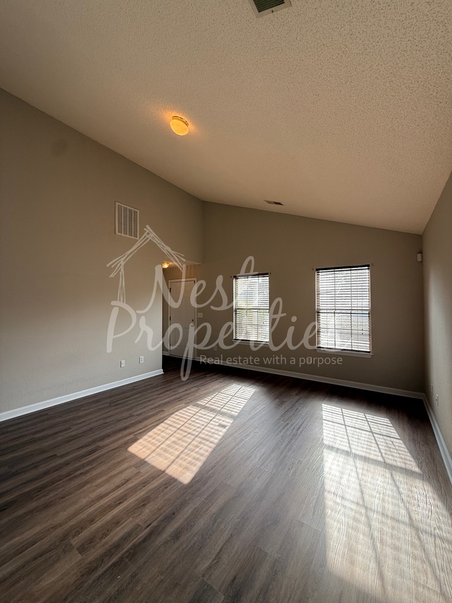 Building Photo - 427 Kingston Trace Rd