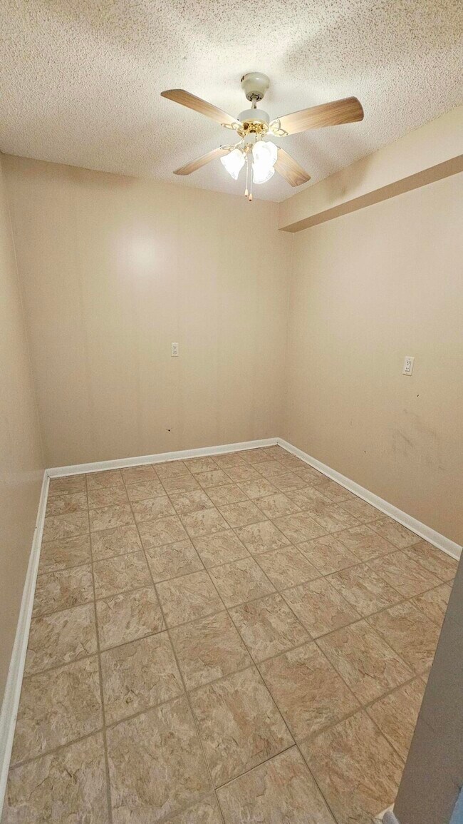 Building Photo - 3630 Whitehall Dr