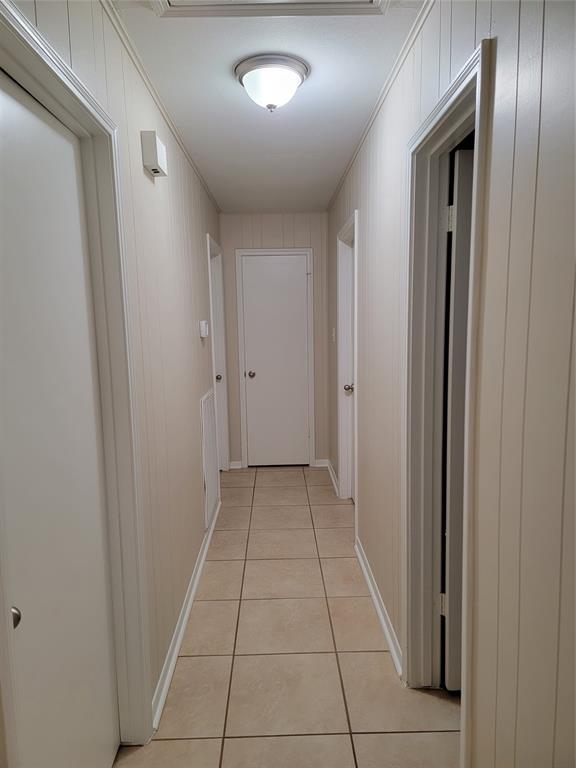 Building Photo - 713 Clubside Dr