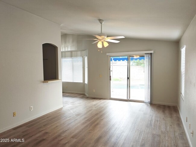 Building Photo - 8811 N 5th St