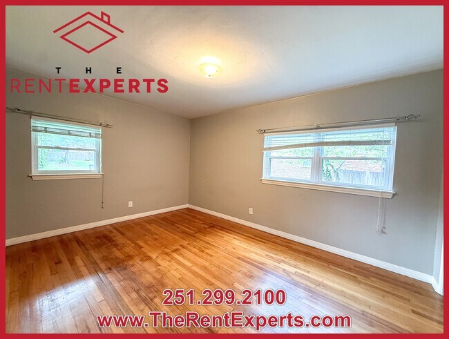 Building Photo - 2772 N Grafhill Dr