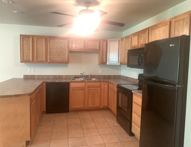 Building Photo - 6531-MF2-E2