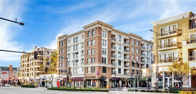 Building Photo - 268 Caruso Ave