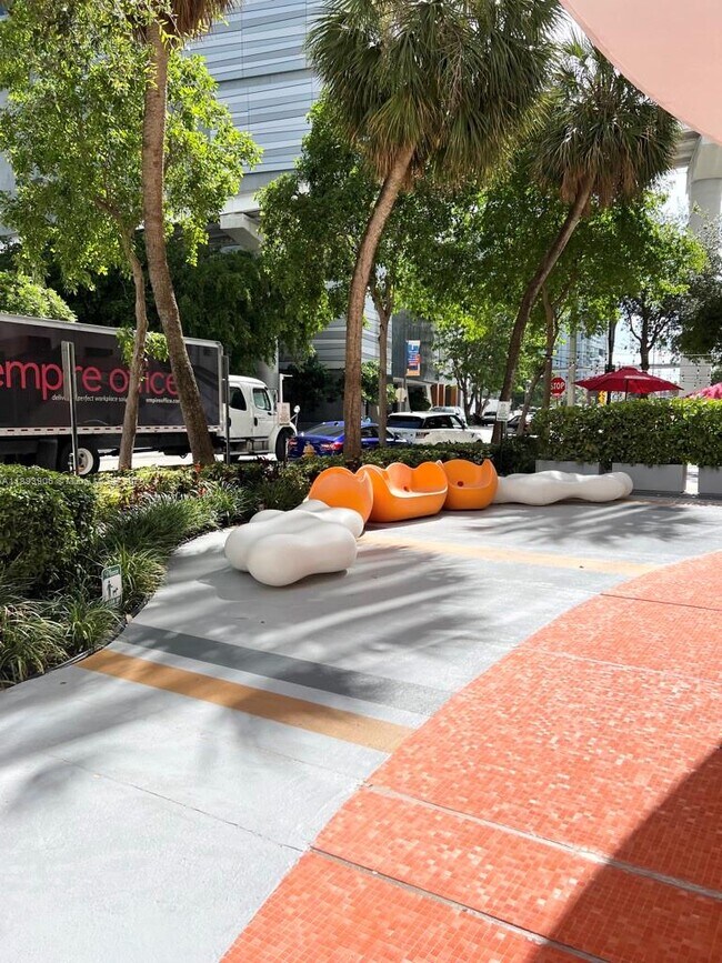 Building Photo - 31 SE 6th St