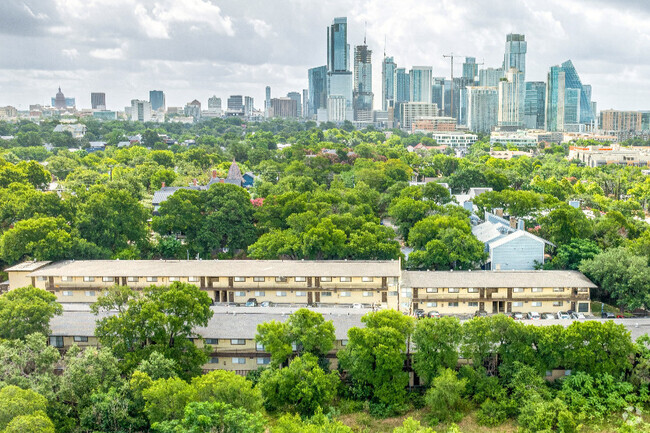 Downtown view - 6th Street West Apartments Austin