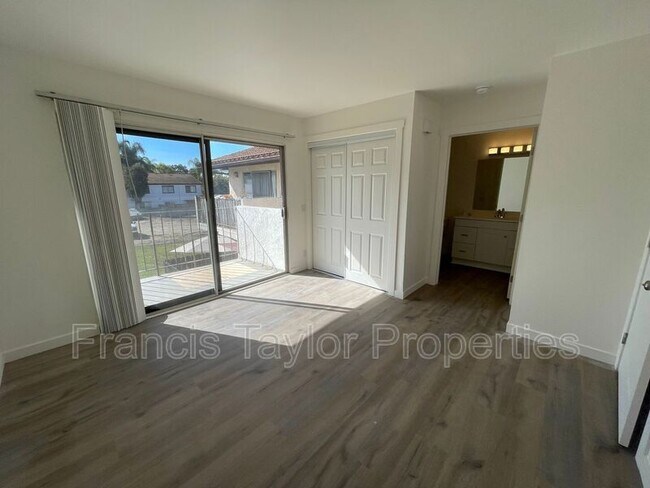 Building Photo - 424 Plymouth Dr