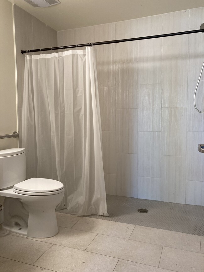 Bathroom other angle - 611 Gayley Ave