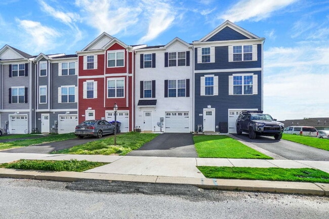 Building Photo - A Welcoming Place to Call Home in Red Lion