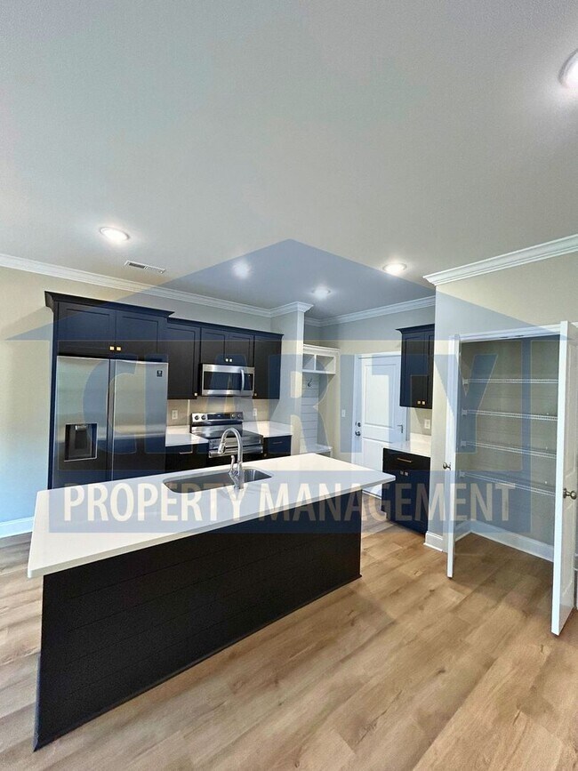 Building Photo - Modern two bedroom townhome!