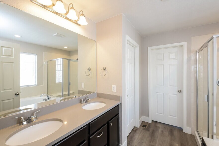 Building Photo - 7330 S Old Hammer Way