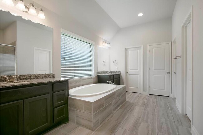 Building Photo - 28203 Checker Bend Ln