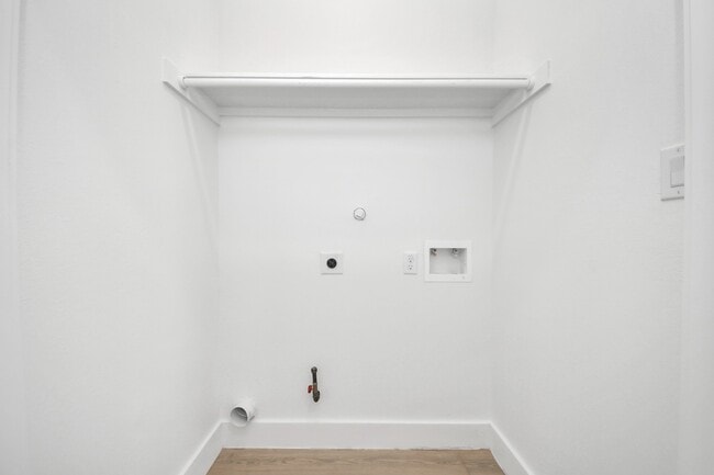 Building Photo - 9021 Spaulding St