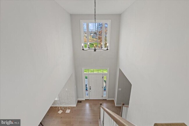 Building Photo - 2061 St Pauls Ct