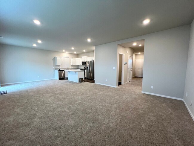 Building Photo - 3105 Wrangler Dr