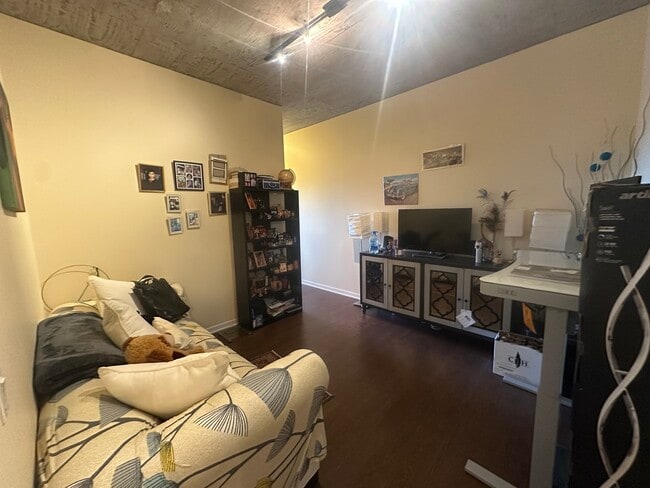 Building Photo - 1345 S Wabash Ave