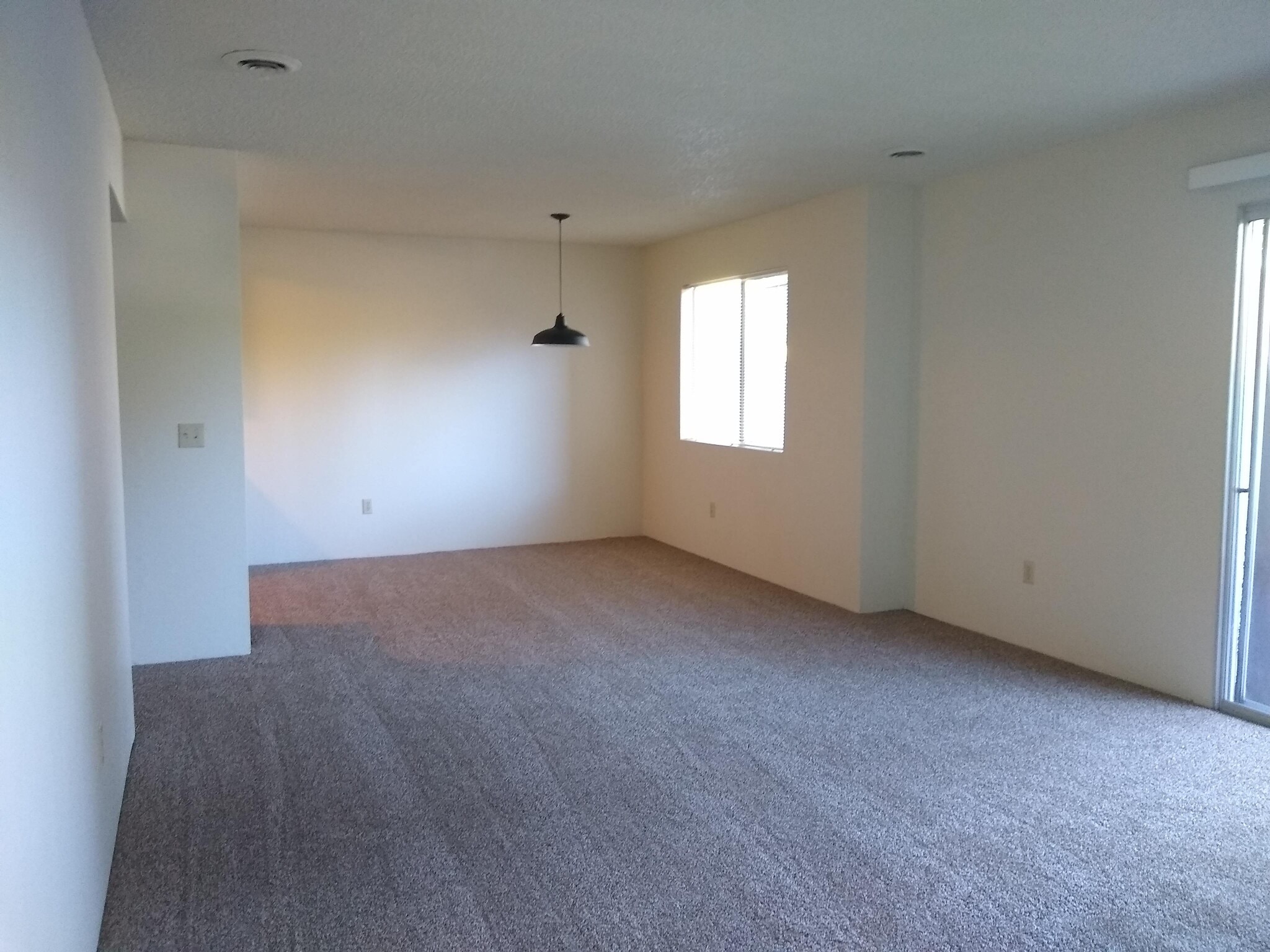 Dining room - 1960 S Dora St