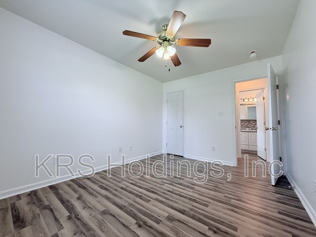 Building Photo - 6537 Eagles Crossing Dr