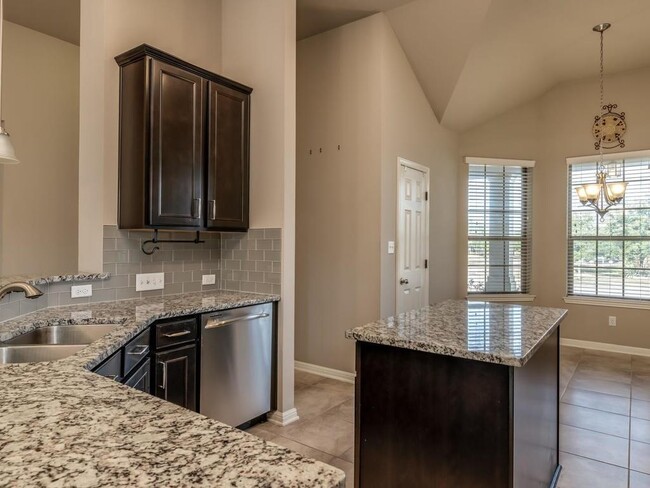 Building Photo - 2104 Granite Hill Dr