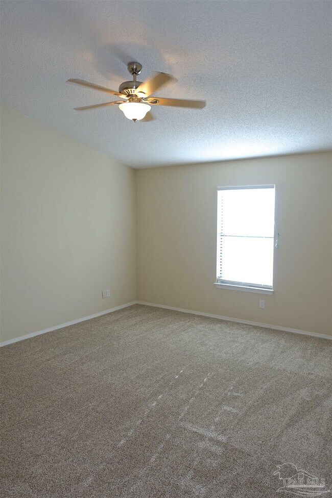 Building Photo - 2299 Scenic Hwy