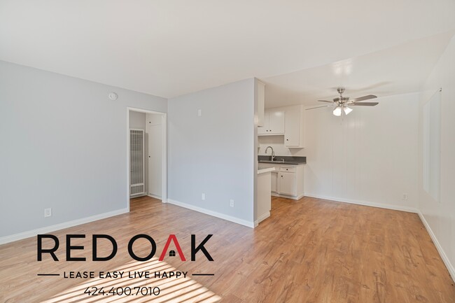 Building Photo - Gorgeous One Bedroom with Stunning Floors,...