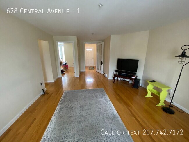 Building Photo - 678 Central Ave