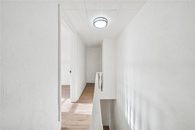 Building Photo - 3226 Richardson Ave