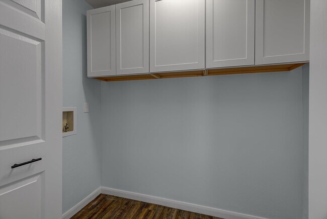 Building Photo - 5702 Golden Grove Ln