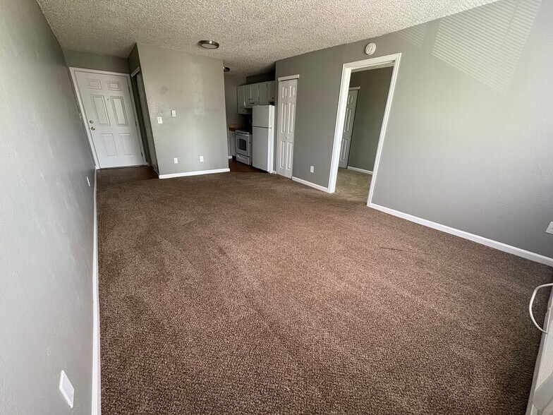 Interior Photo - Mountain Pointe Apartments