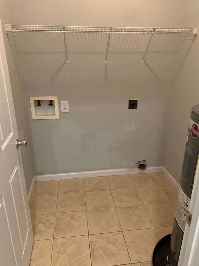 Laundry - 108 Willowfield Ln