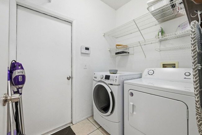 Building Photo - 11509 Glenmont Dr