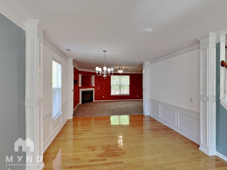 Building Photo - 15119 Oldcorn Ln