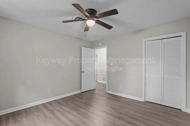Building Photo - 2918 Arrowhead Dr