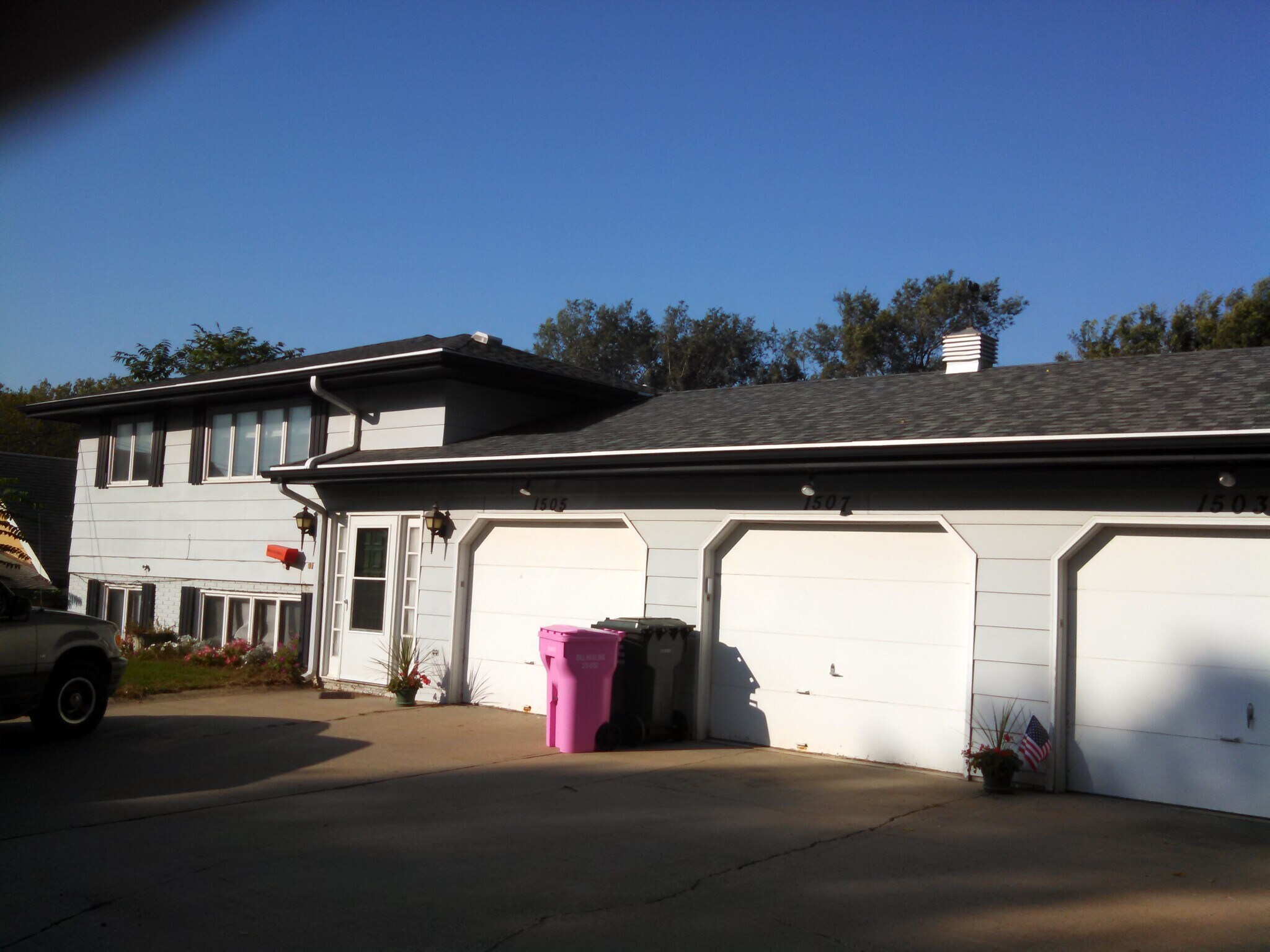 Building Photo - 1507 S Maple St