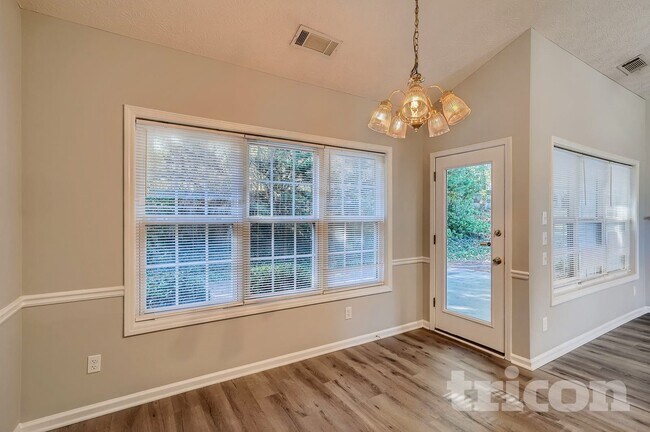 Building Photo - 1751 Stillbrook Way NE