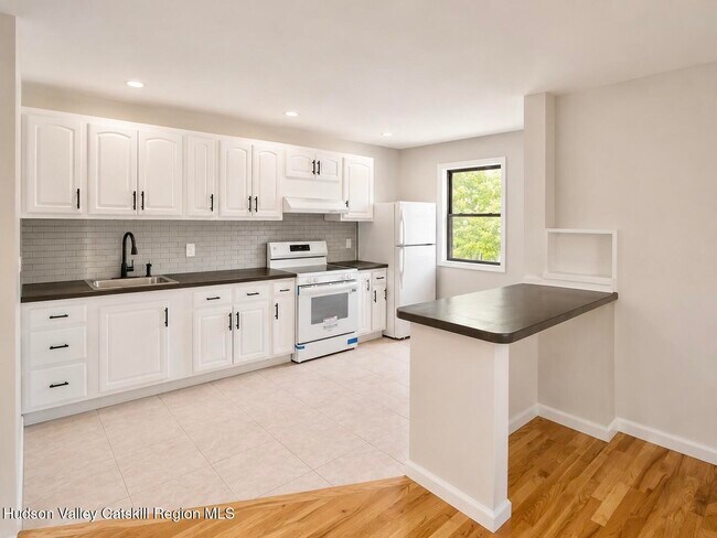 Building Photo - 149 NY-32A