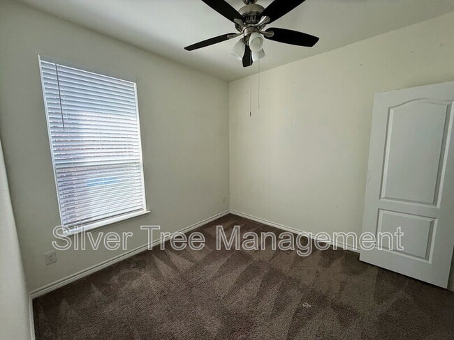 Building Photo - 117 Wild Onion Ln