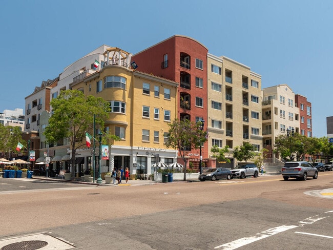 Building Photo - 1601 India St