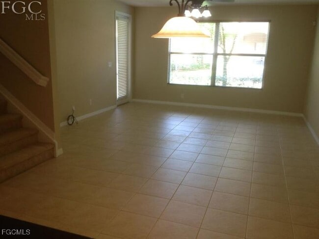Building Photo - 10038 Chiana Cir