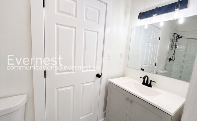 Building Photo - Spacious Home with Fireplace & Deck / 2 beds 2 baths / Available now!
