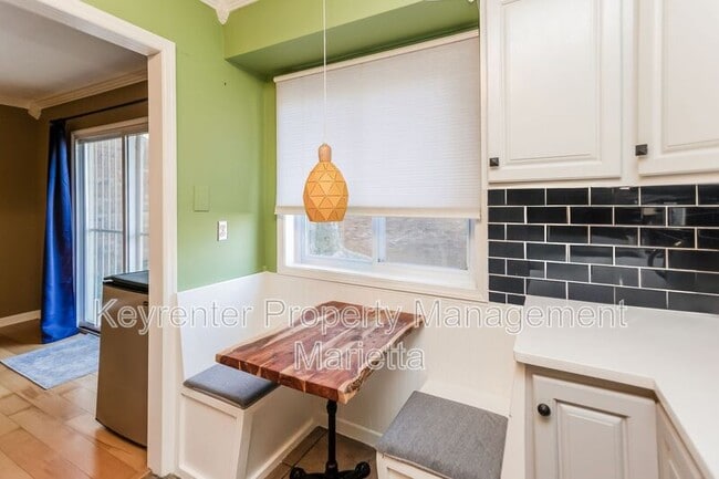 Building Photo - 2654 Stoney Creek Rd SE