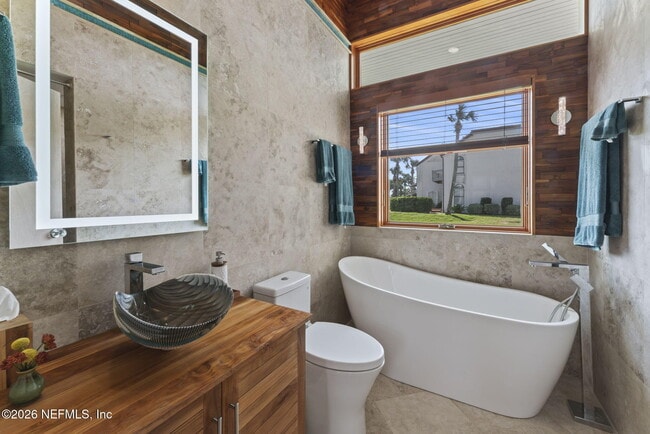 Building Photo - 2337 Seminole Rd