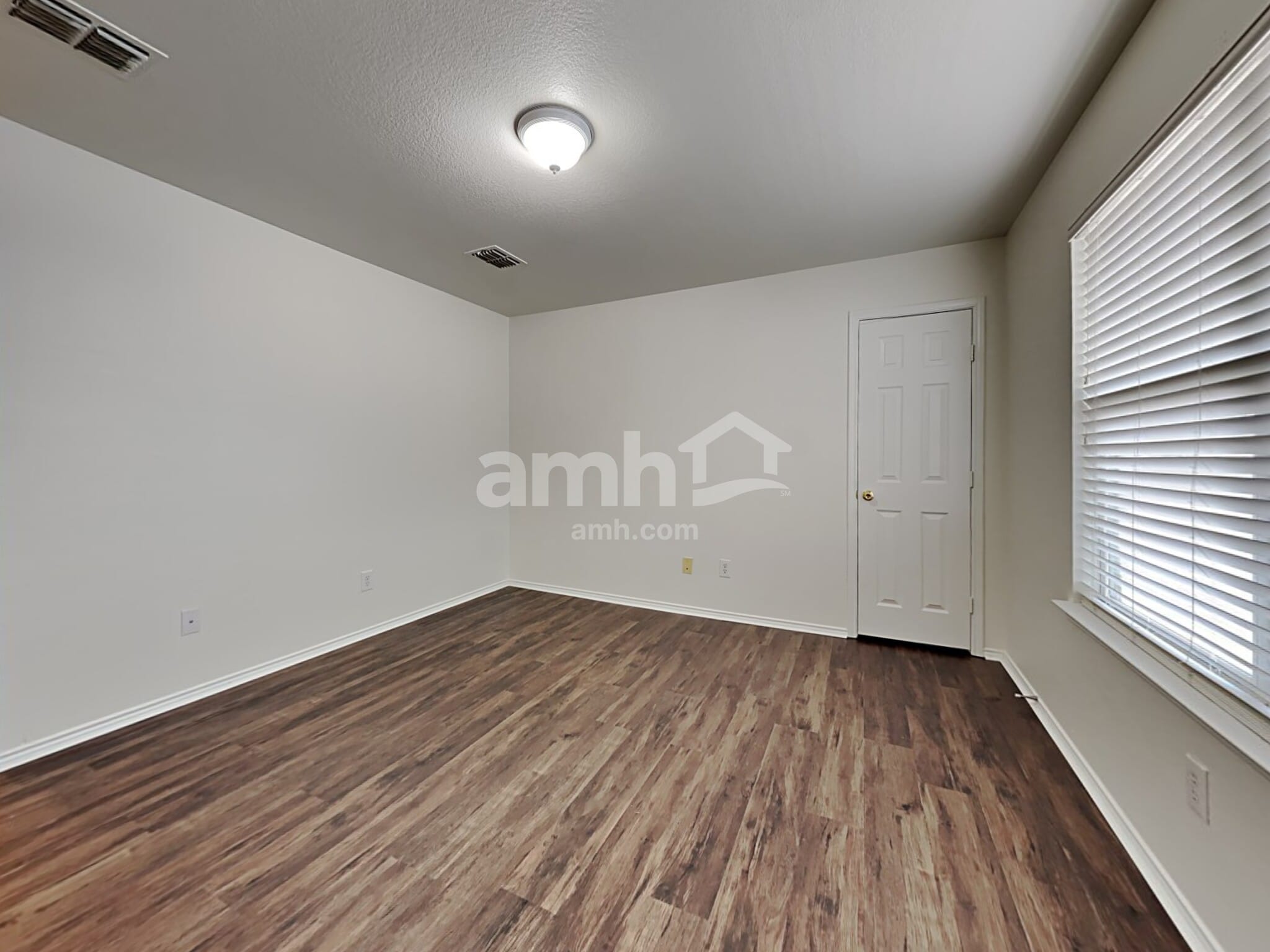 Building Photo - 11909 Grizzly Bear Dr
